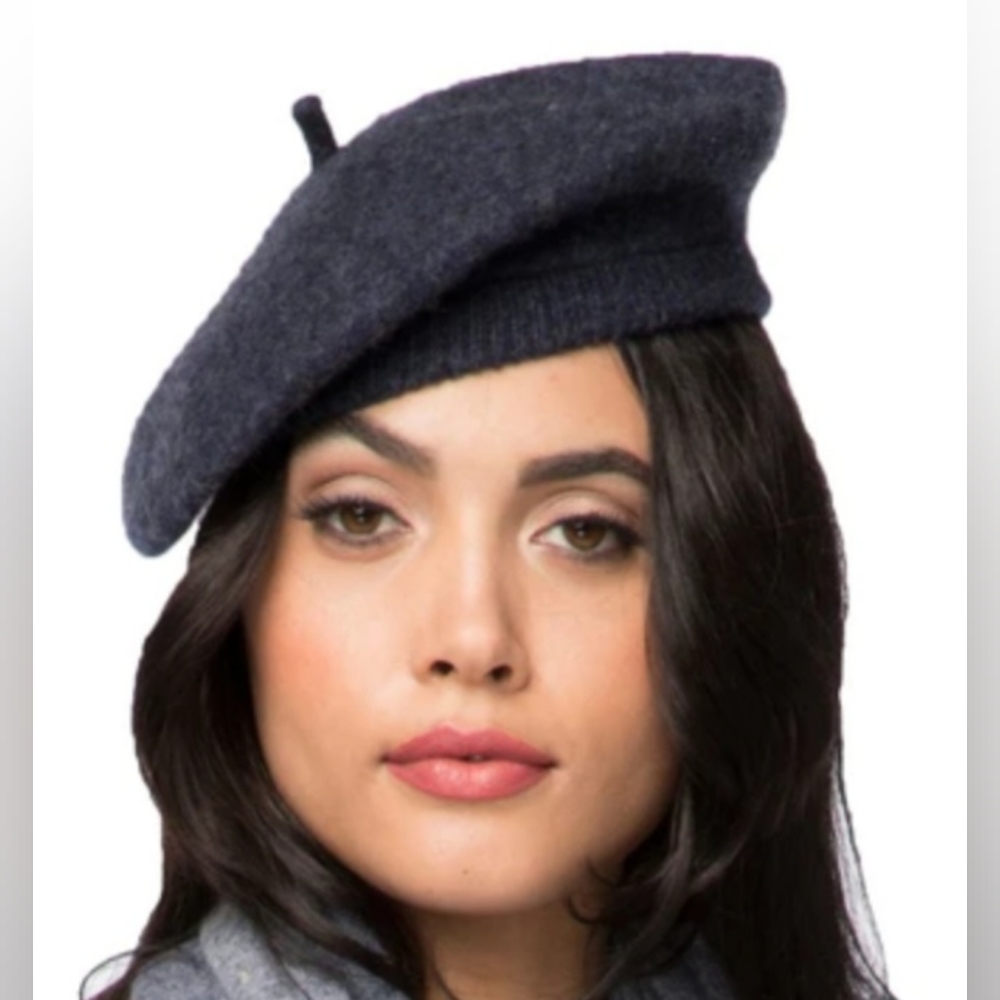 Importina Black 100% Virgin Wool Beret